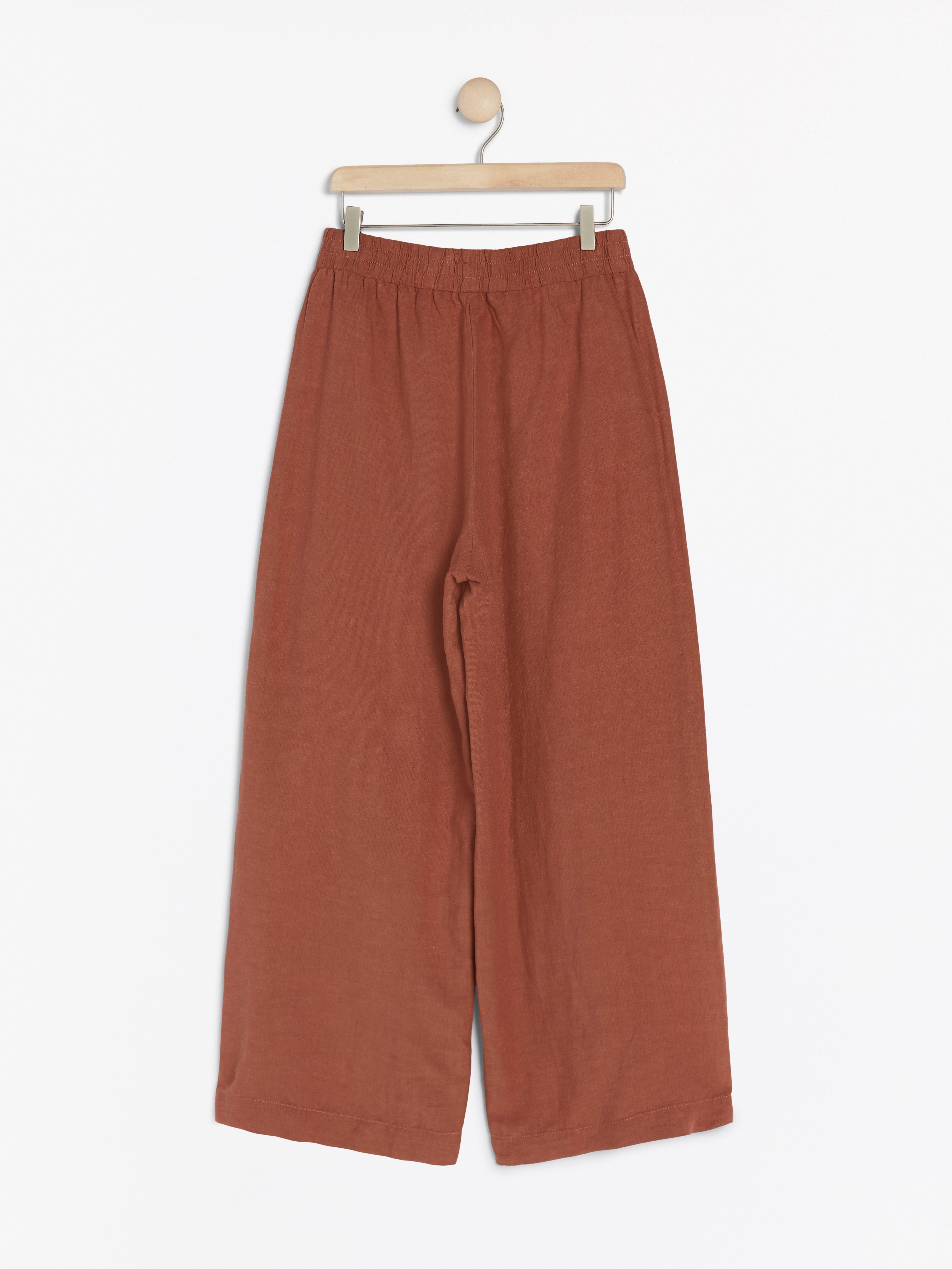 Vid byxa i linneblandning med high waist