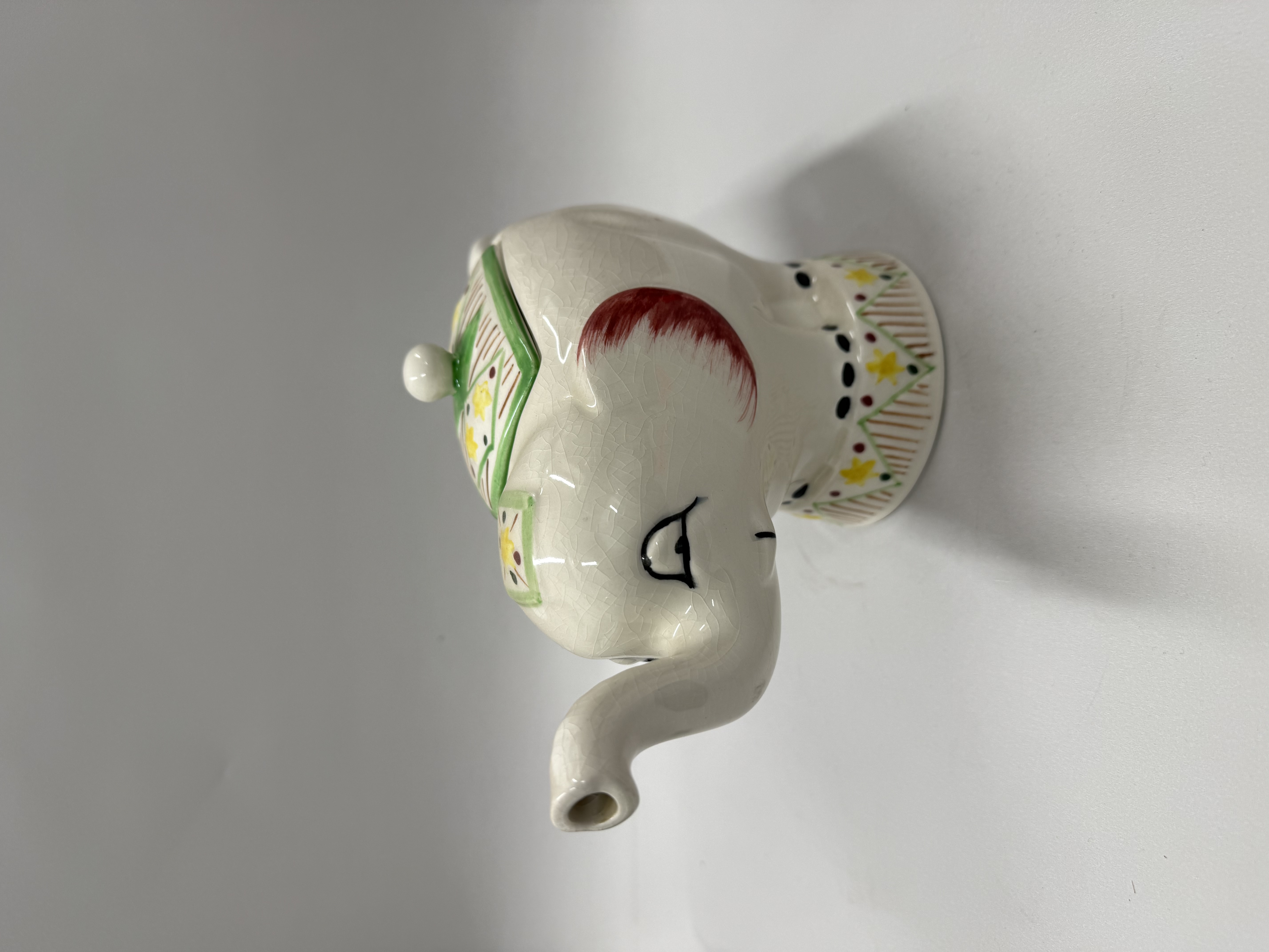 Tekanna England i porslin – Elefantform